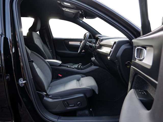 Volvo XC40 Dark Plus Recharge T5