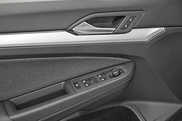 Volkswagen Golf Life Variant