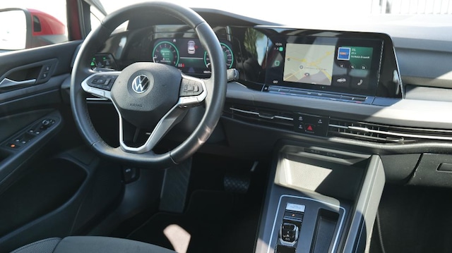 Volkswagen Golf 1.5 eTSI DSG Golf VIII