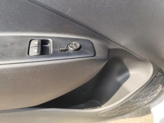 Hyundai i10 1.0 2WD Trend