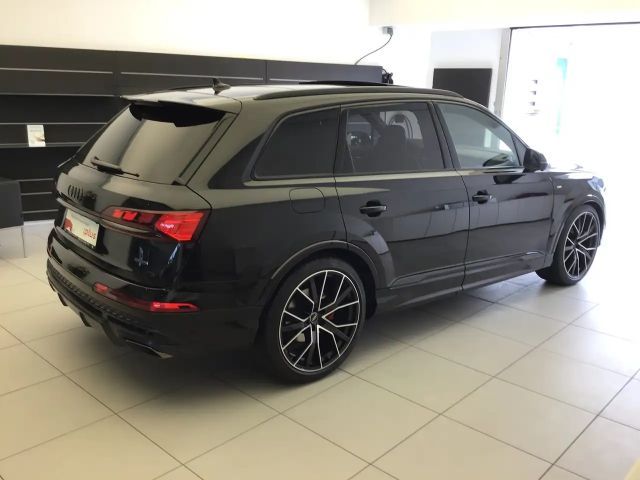Audi Q7 50 TDI Quattro S-Line