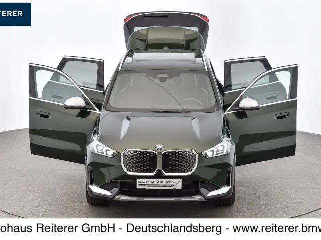 BMW iX1 xDrive30