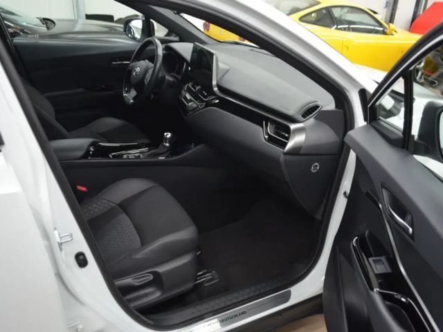 Toyota C-HR Hybride Team D