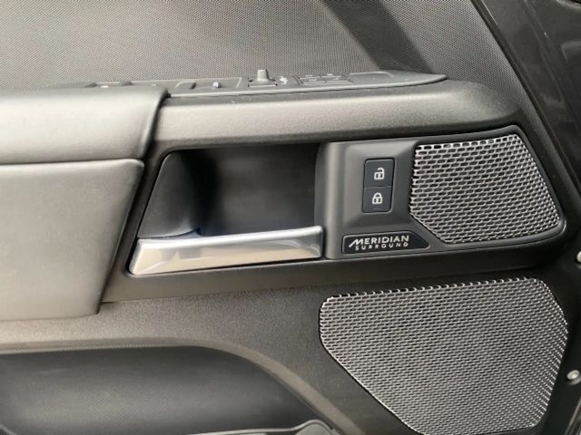 Land Rover Defender 5.0 110