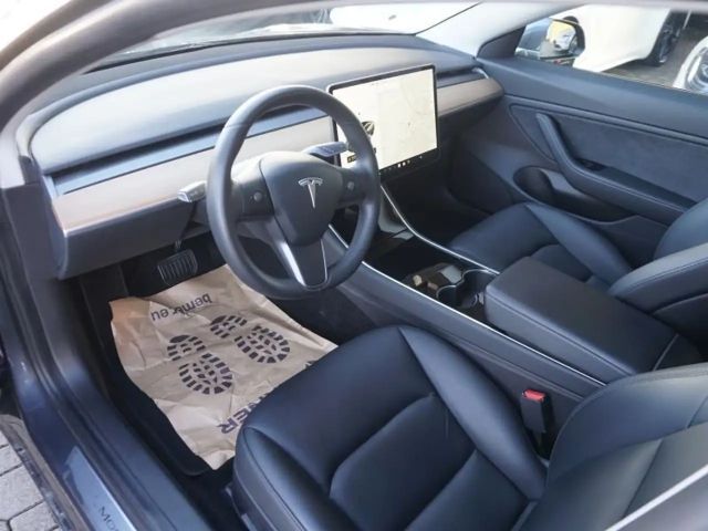 Tesla Model 3 AWD Long Range