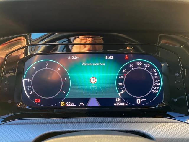 Volkswagen Golf 8 Limo Sondermodell*Active*116TDI,AHV,LED,ACC,Navi