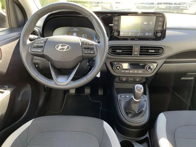 Hyundai i10 1.0T-GDI Virtual+Winterpaket+Kamera+CarPlay