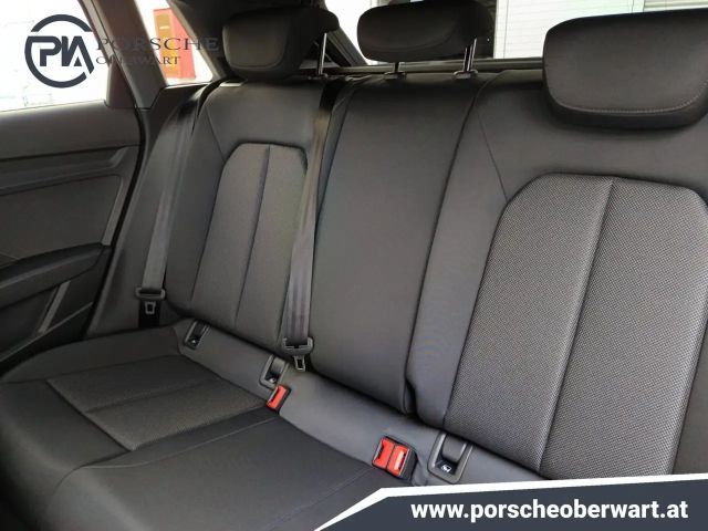 Audi A3 30 TFSI Sedan