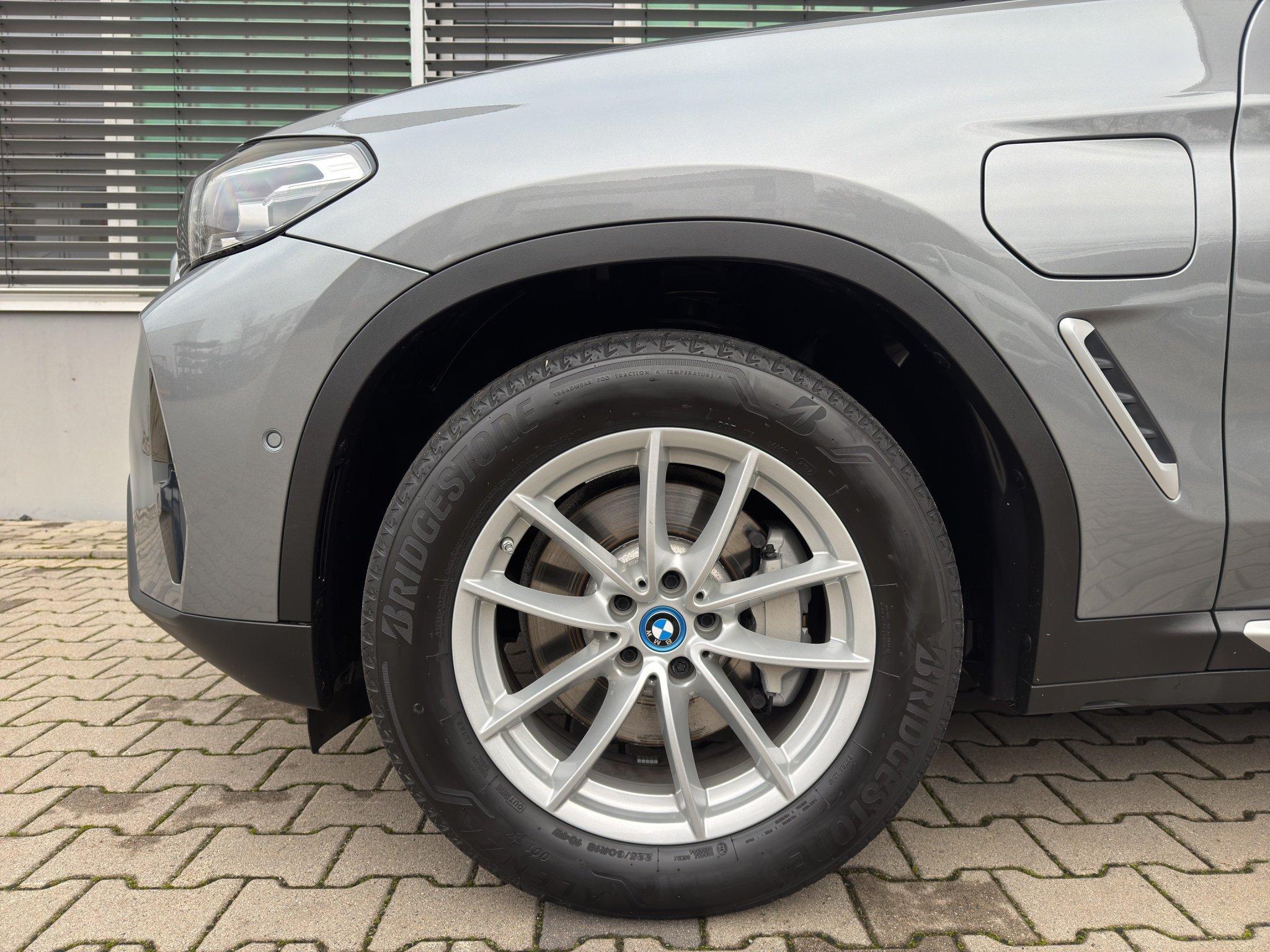 BMW X3 xDrive30e