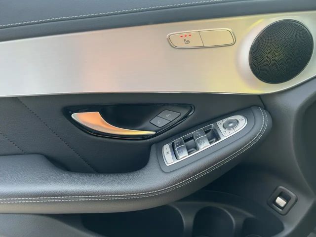 Mercedes-Benz GLC 300 4MATIC AMG Line