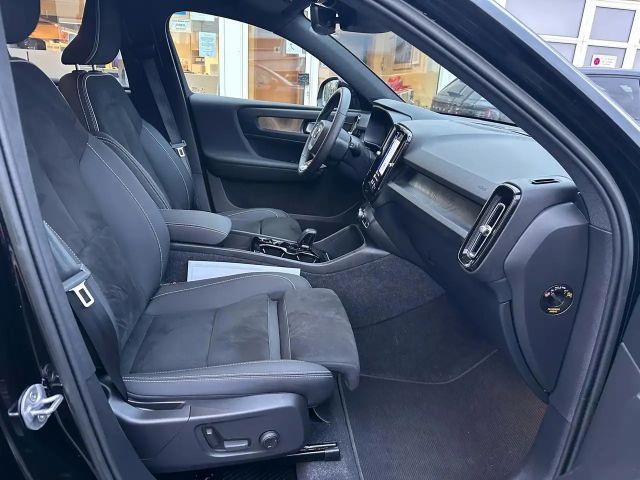 Volvo XC40 Dark Plus T5