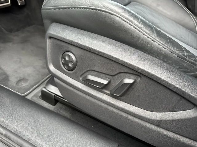 Audi SQ5 TDI StHz/AHK/Luft/Matrix/B&O/21"/carbon/Nav