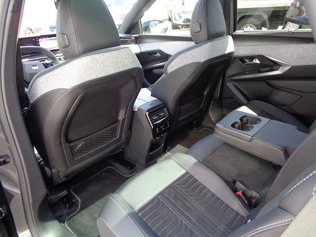 Peugeot E-5008 GT-Line