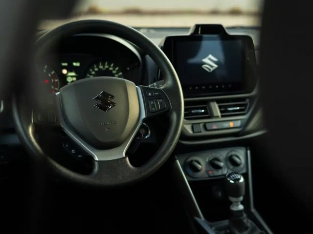 Suzuki S-Cross Hybrid