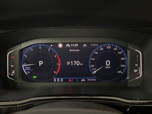 Volkswagen Touran 1.5 TSI R-Line