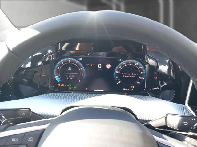 Volkswagen Golf 1.5 eTSI DSG Golf VIII