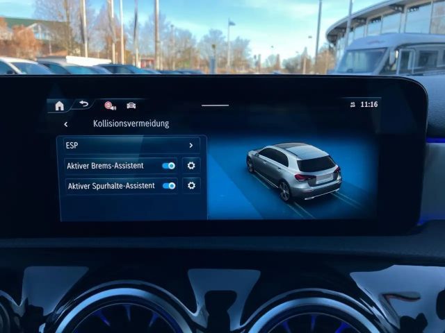 Mercedes-Benz A 200 A 200 d AMG Line