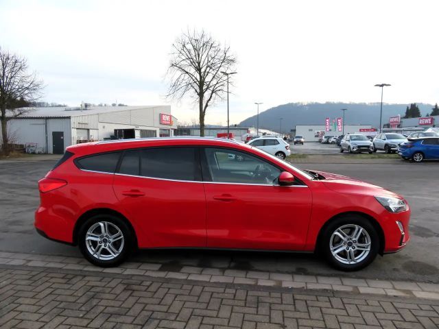 Ford Focus 1.5 Automatik *LED*Navi*Kamera*AHK*Standheizung*