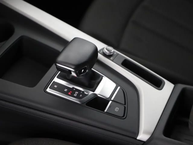 Audi A4 35 TDI S-Line