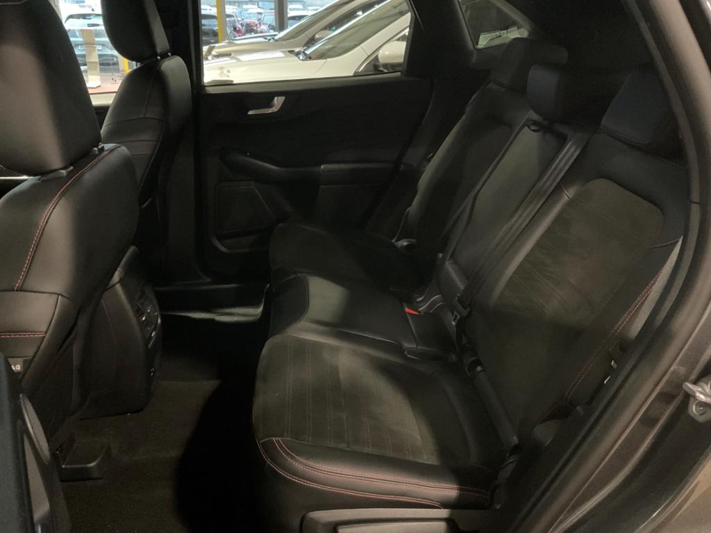 Ford Kuga Plug in Hybrid ST Line X