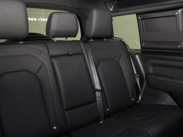 Land Rover Defender 90 D300 Dynamic SE