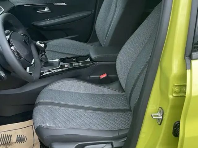 Peugeot 208 Allure Pack