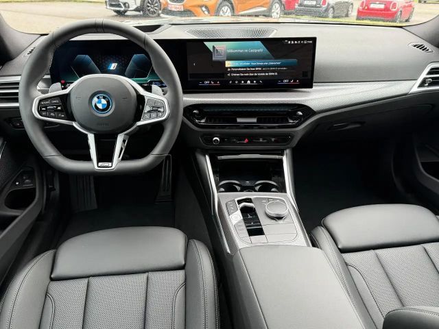 BMW 330 330e M-Sport Sedan xDrive