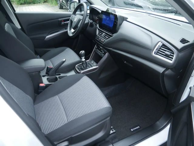 Suzuki S-Cross Hybrid