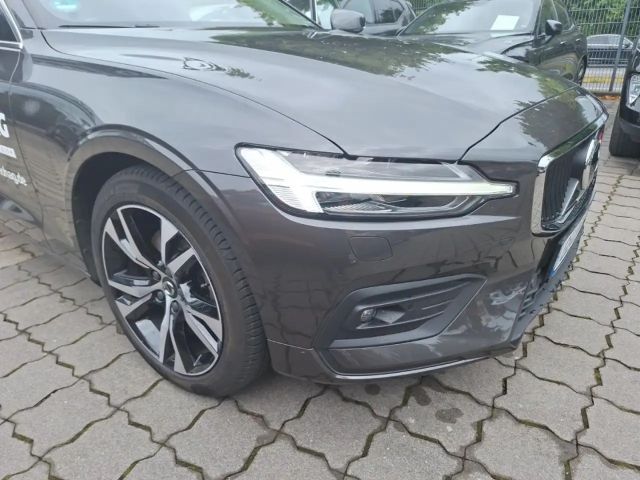 Volvo V60 Core