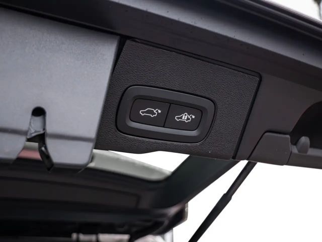 Volvo XC60 AWD Dark Plus Recharge T8