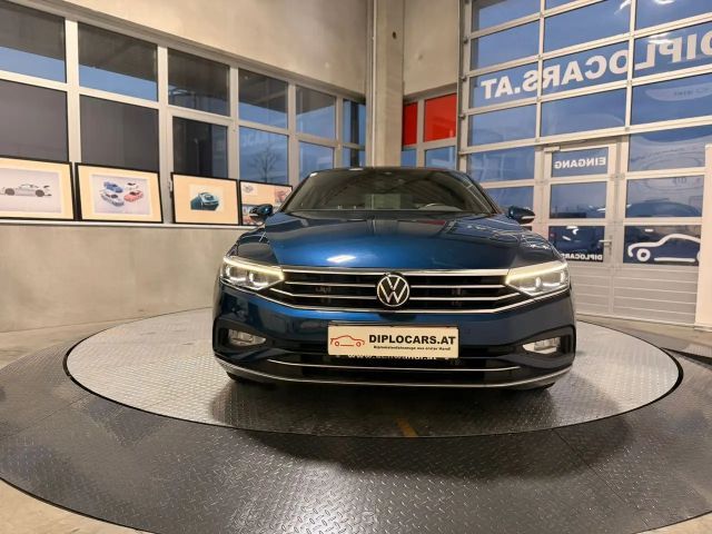 Volkswagen Passat Elegance Elegance