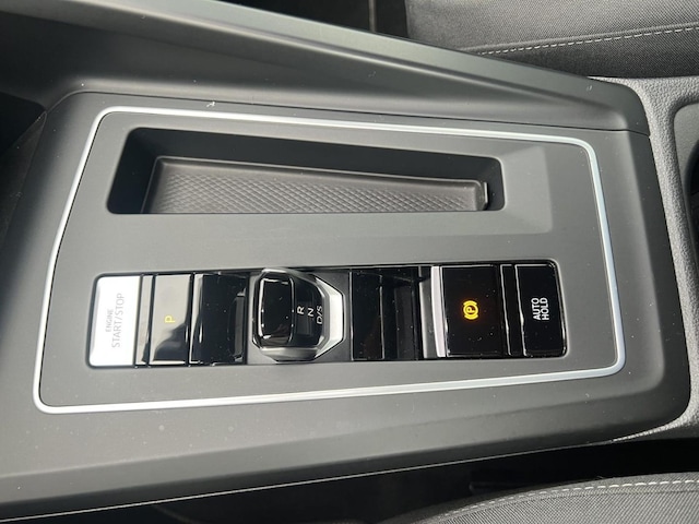 Volkswagen Golf 2.0 TDI DSG Life Variant