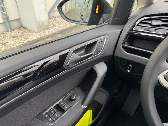 Volkswagen Touran 1.5 TSI DSG