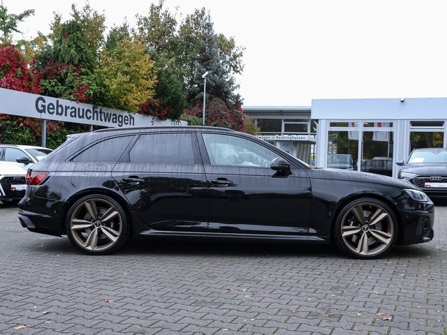 Audi RS4 Avant Quattro