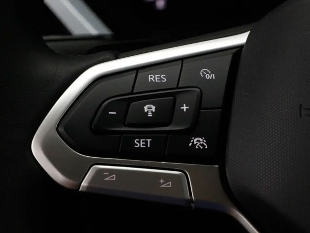 Volkswagen Touran 1.5 TSI DSG