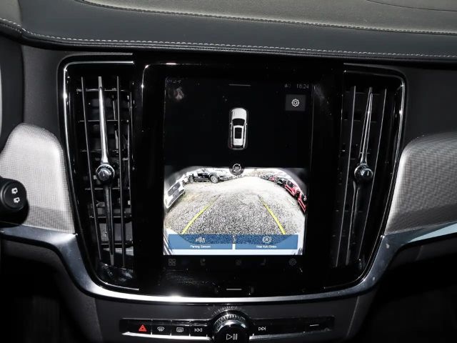 Volvo V90 AWD Dark Plus Recharge