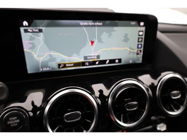 Mercedes-Benz GLA 200 AMG Line