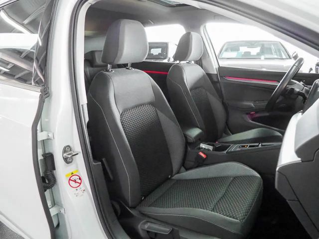 Volkswagen Golf 2.0 TDI DSG Golf VIII