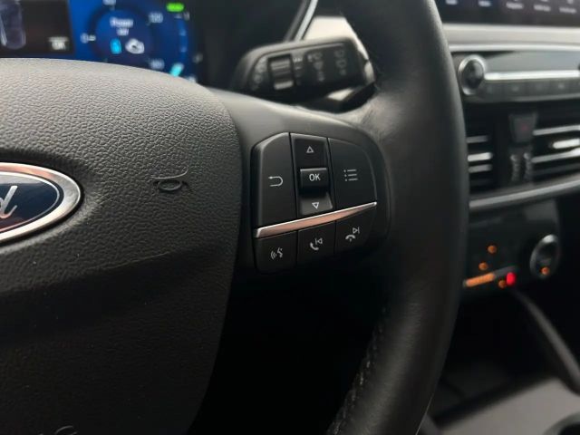 Ford Kuga AWD Hybrid Titanium