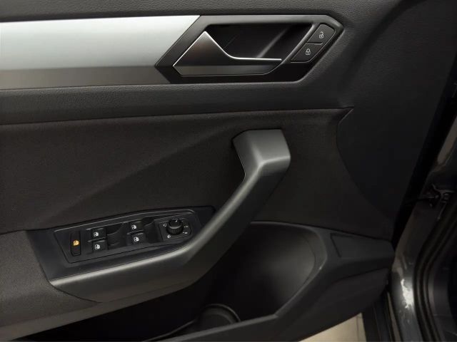 Volkswagen T-Roc 1.5 TSI DSG Life