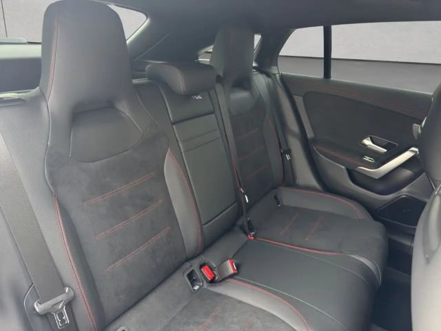 Mercedes-Benz CLA 200 CLA
