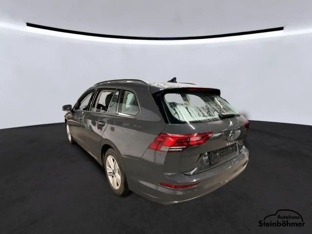 Volkswagen Golf 1.5 eTSI DSG Life Variant