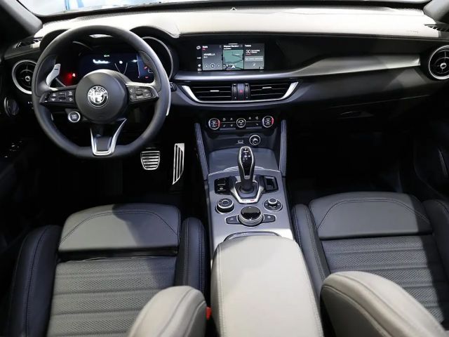 Alfa Romeo Stelvio AT8 Q4 Veloce
