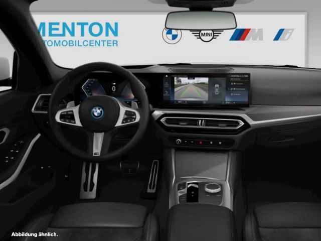 BMW 330 330e M-Sport Sedan