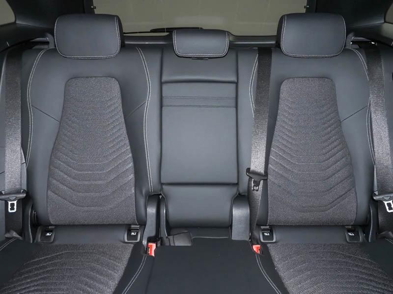 Mercedes-Benz GLA 220 4MATIC GLA 220 d Progressive