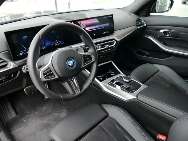 BMW 330 330e M-Sport Sedan