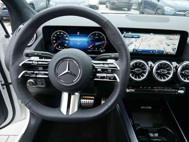 Mercedes-Benz B 220 AMG Line B 220 d