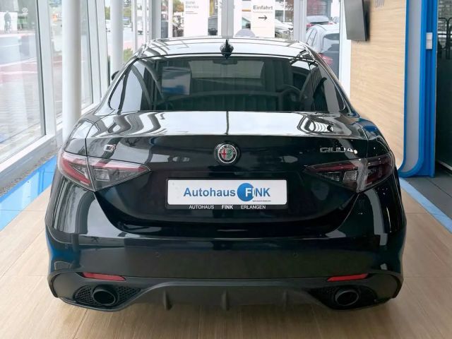 Alfa Romeo Giulia Q4 Veloce