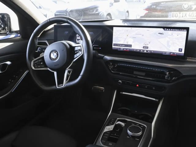 BMW 330 330i M-Sport Sedan xDrive