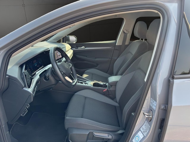 Volkswagen Golf 1.5 eTSI DSG Variant